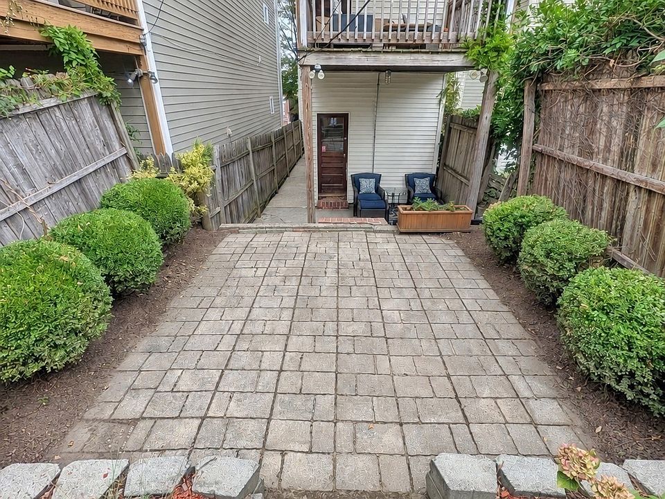 1st image of 421 E 3rd St #1