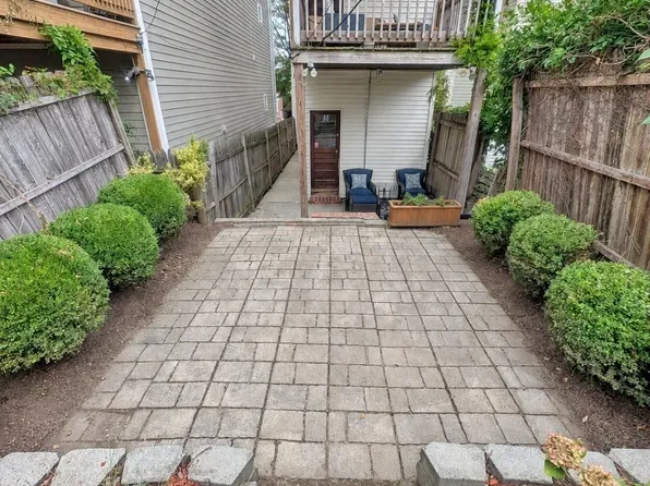 421 E 3rd St #1, South Boston, MA 02127