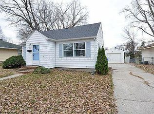 52 16 1/2 Ave N, Fargo, ND 58102