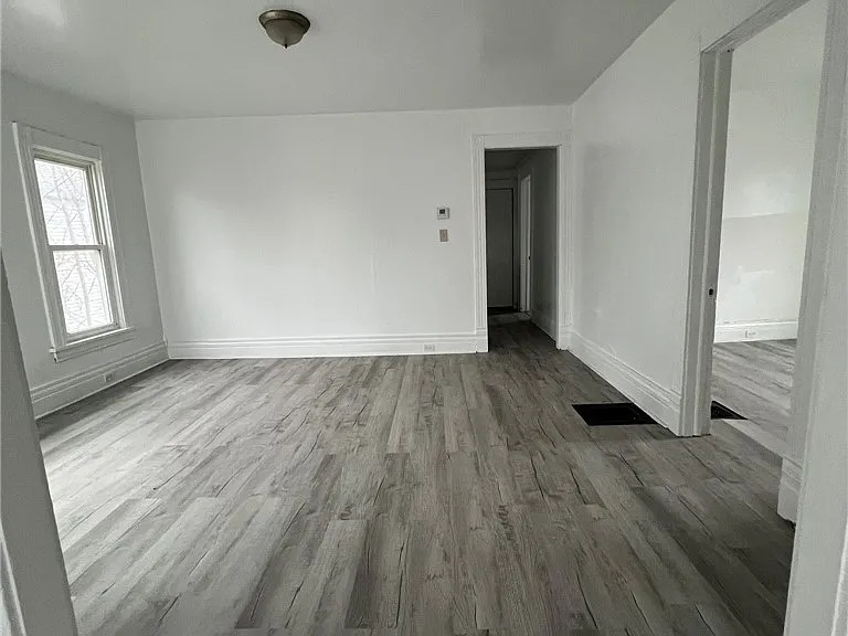 229 Kellogg St — Photo 7