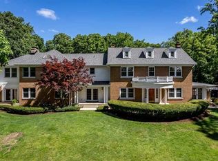 2716 Spring Creek Rd, Rockford, IL 61107