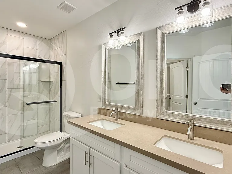 9160 N 67th Ave #202 — Photo 11