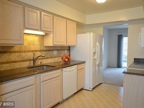 3rd image of 5849 Wood Flower Ct