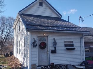 720 S 5th St, Coshocton, OH 43812