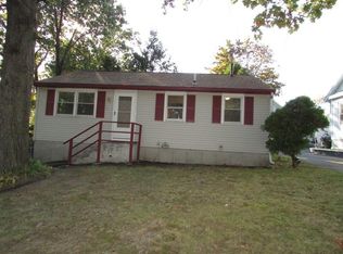 38 Walsh St, Springfield, MA 01109