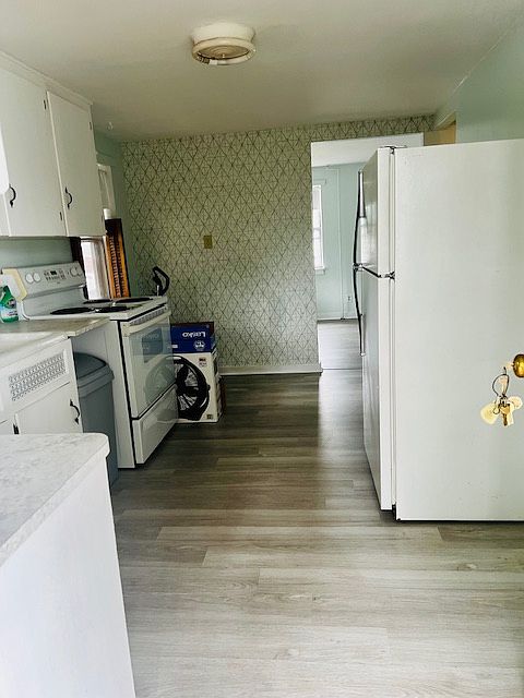 1st image of 804 E Chocolate Ave APT B