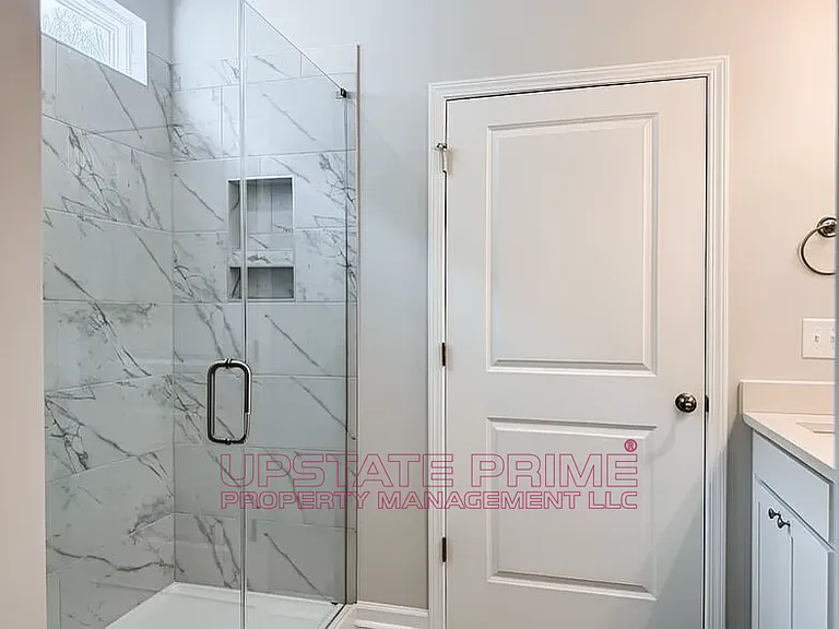 610 Poinsett Bridge Way — Photo 9