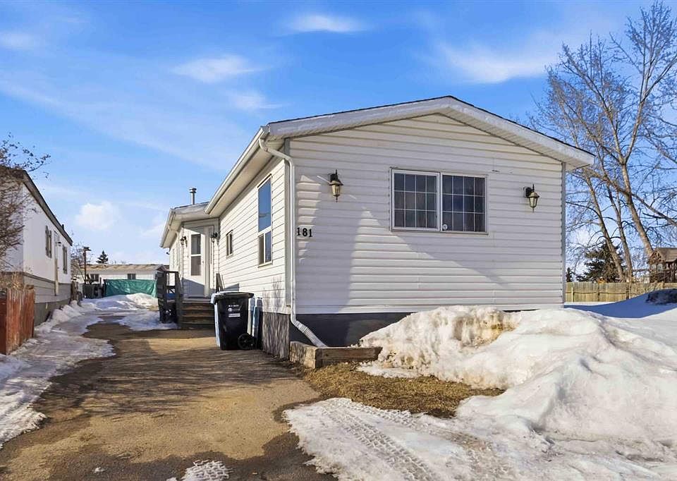 1st image of 181 NE Greenbriar Bay