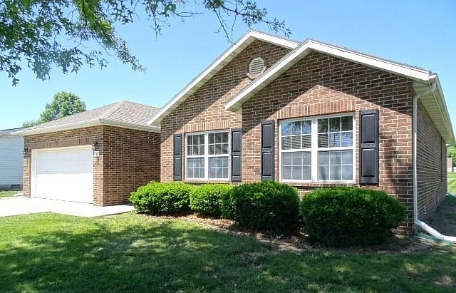 1st image of 602 Meadow Ln