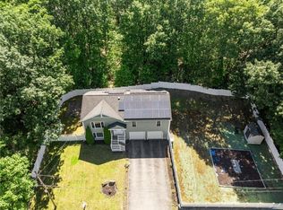 22 Columbia Ave, Fitchburg, MA 01420
