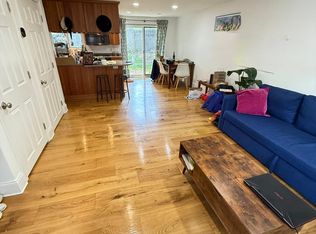 715 Hammond St, Brookline, MA 02467