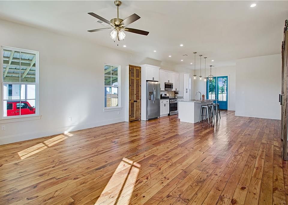 1900 Benjamin St, Arabi, LA 70032 MLS 2397502 Zillow