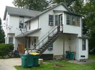 1016 Richards St, Joliet, IL 60433