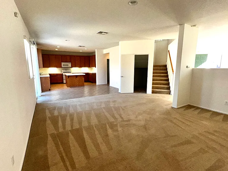 14820 Coachman Rd — Photo 6