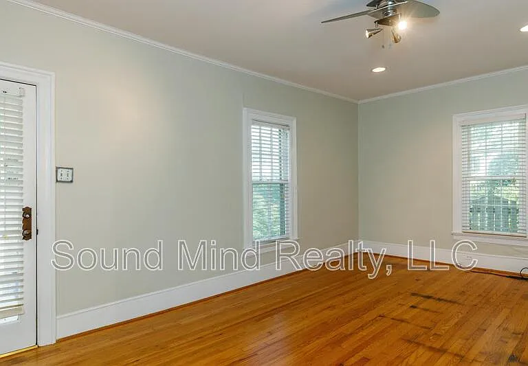 1514 Fairview Rd — Photo 6