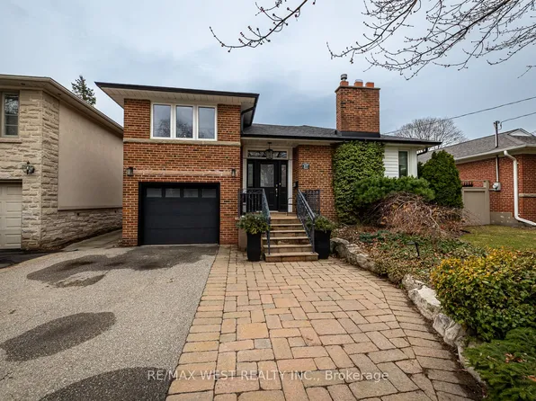 17 Saybrook Ave, Toronto, ON M8Z 2V3