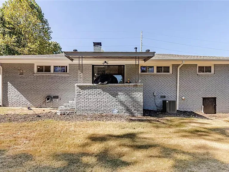 1944 Cindy Dr — Photo 20