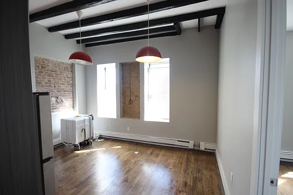 Rented by Nooklyn NYC LLC | media 66