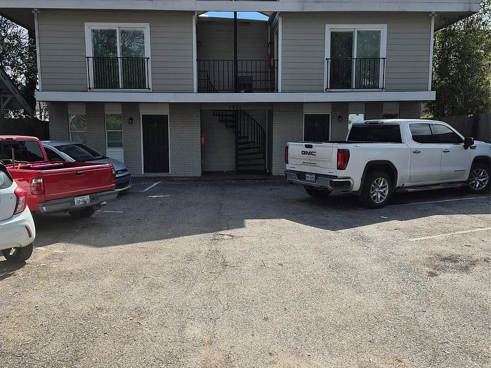 1421 Marshall St #2