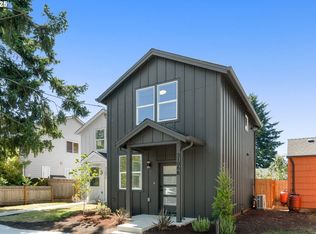 3106 SE 79 Tibbetts St #B, Portland, OR 97206
