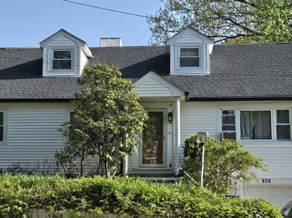 257 Schenck Avenue, Great Neck, NY 11021