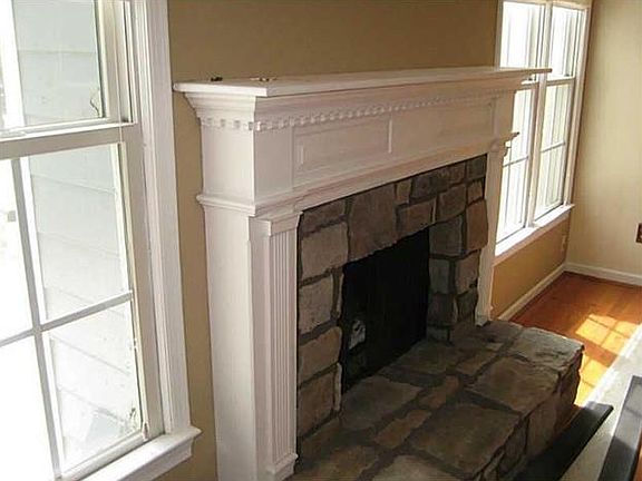 5th image of 1427 Old Virginia Ct SE