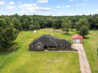 12200 Deer Cir, Moss Point, MS 39562