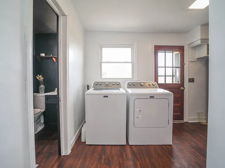 437 Roseland Rd — Photo 16
