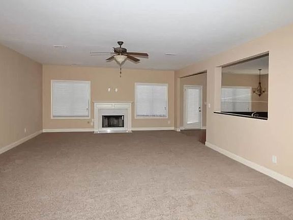 2nd image of 44 Coggins Farm Ln
