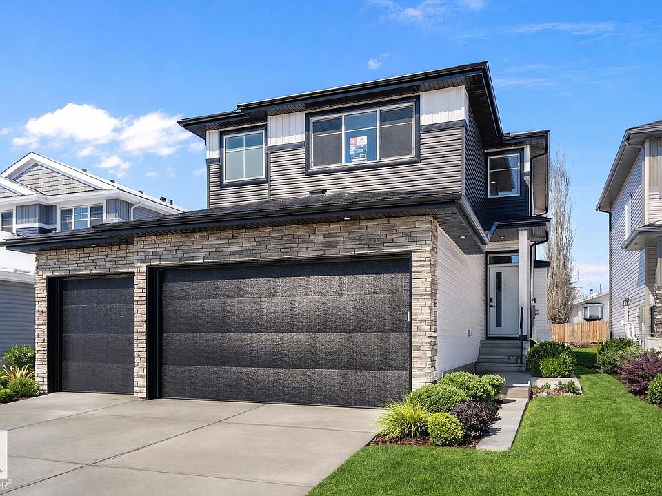 1st image of 72 Maple Cres