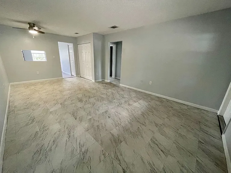 Janie B Apartments — Photo 36