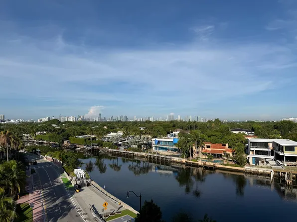3200 Collins Ave, Miami Beach, FL