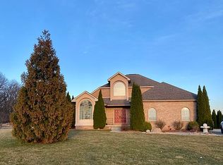 130 Summerlin Dr, New Castle, PA 16101