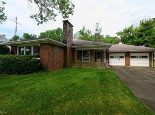 1145 Manor Ave NW, Canton, OH 44708