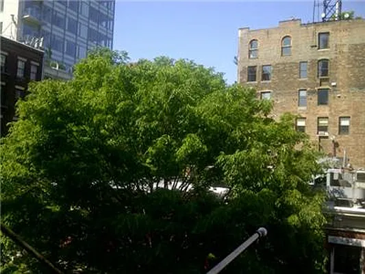 Rented by R New York | media 79