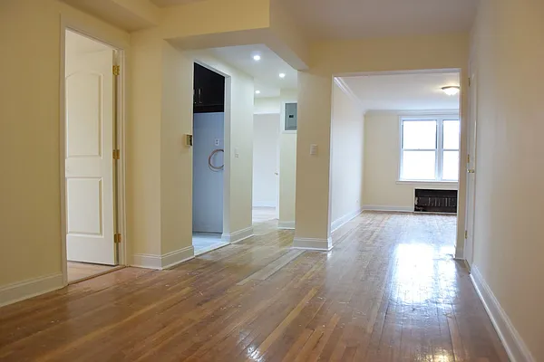 Sold by WRL Realty, LLC | media 23