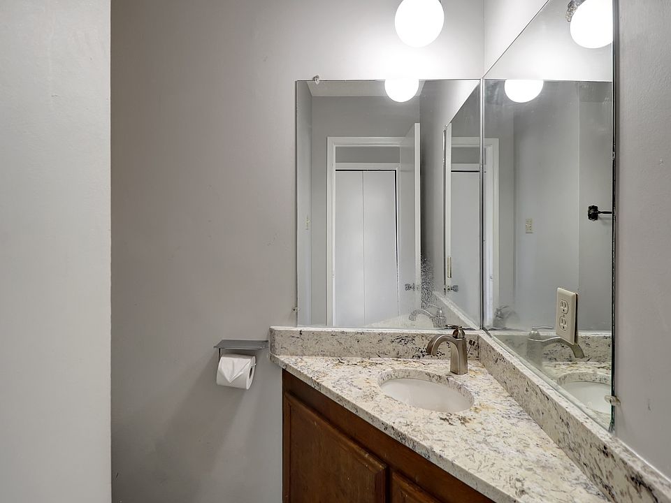 1st image of 1860 S Tallowood Dr APT B
