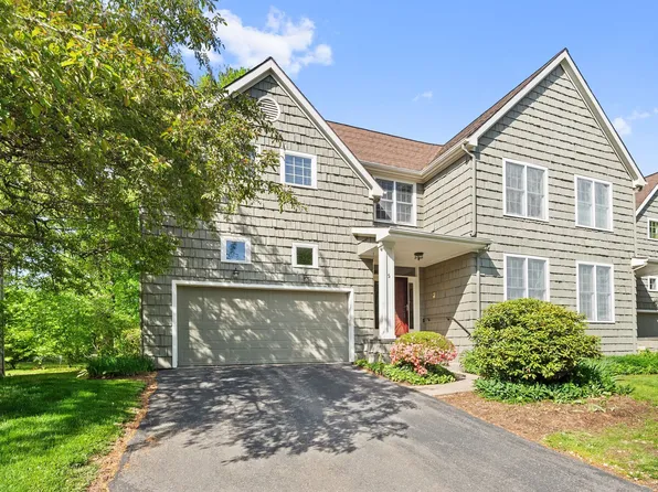 5 Harwich Lane #5, West Hartford, CT 06117