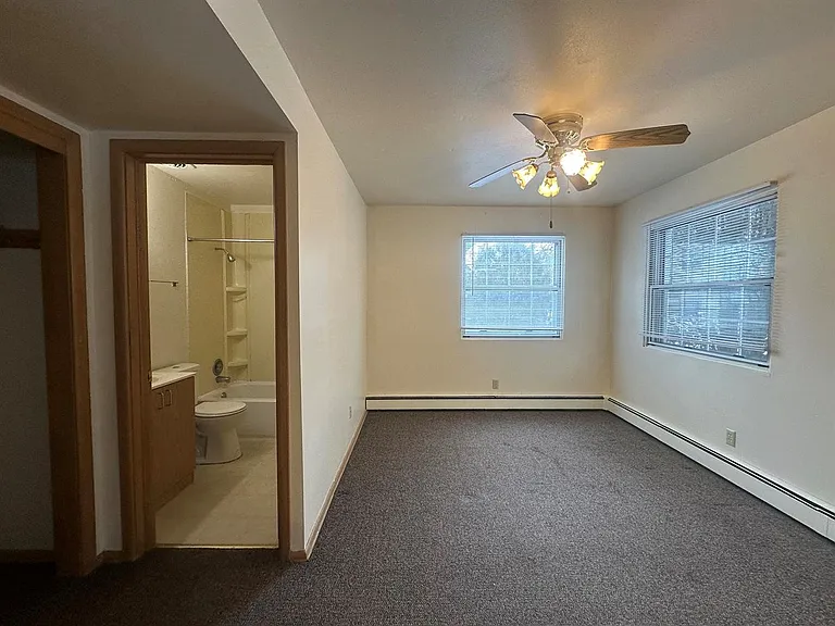 Apex Apartments — Photo 9