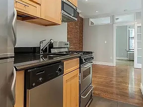 4th image of 186 Avenue B APT 8