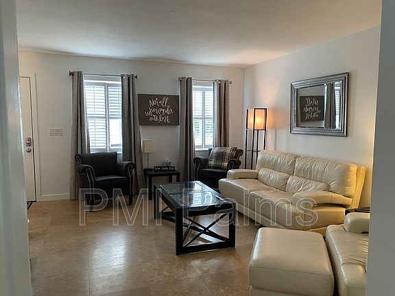 5th image of 2646 Saint Josephs Dr W