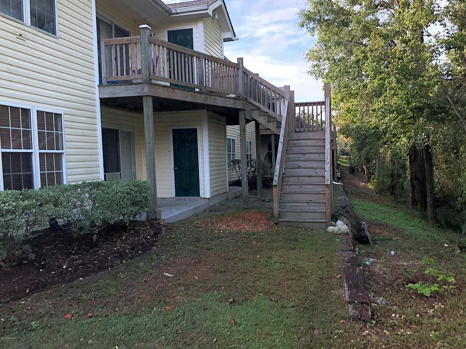 2nd image of 4611 E Mcclelland Drive #E-203