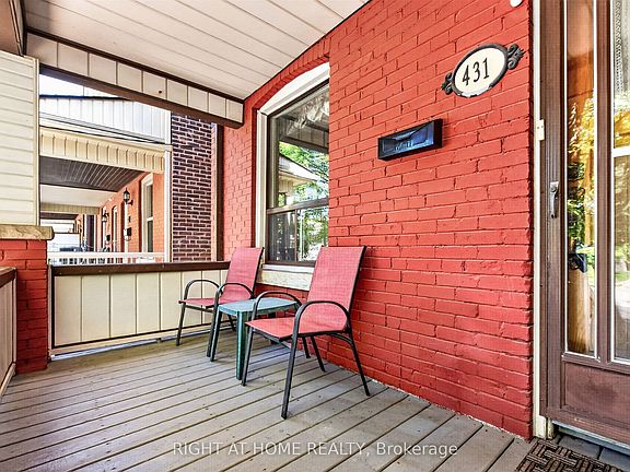 4th image of 431 Lansdowne Ave