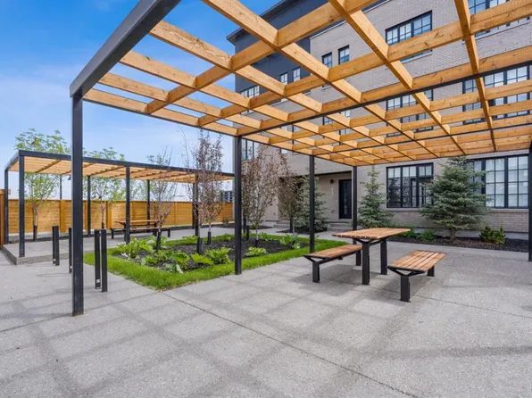 8155 S 8th Ave SW #102, Calgary, AB T3H 0R6