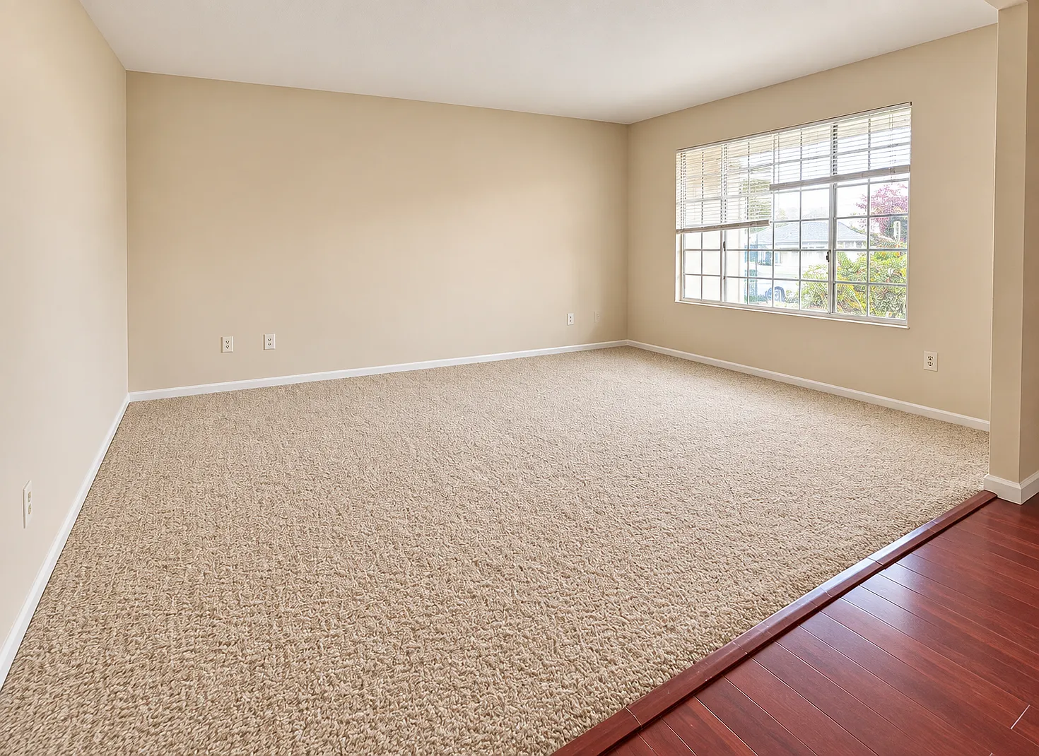 510 Linford Place - 1 — Photo 2