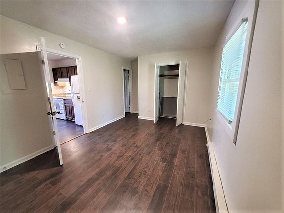 5th image of 22 Crescent St #2