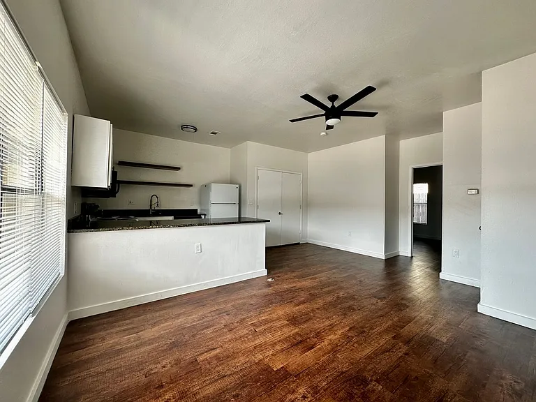 Allen Place — Photo 26