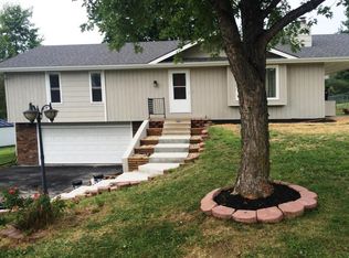 9 Lake Shore Dr, Agency, MO 64401