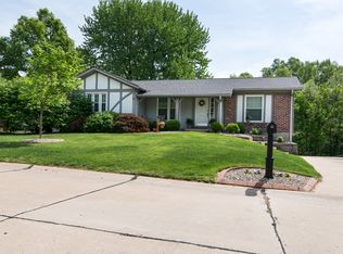 102 Mill Spring Ln, Saint Peters, MO 63376