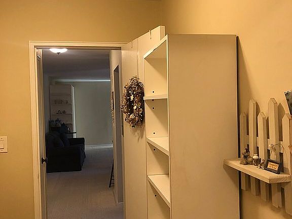 5th image of 100 Lincoln Ave APT 20B